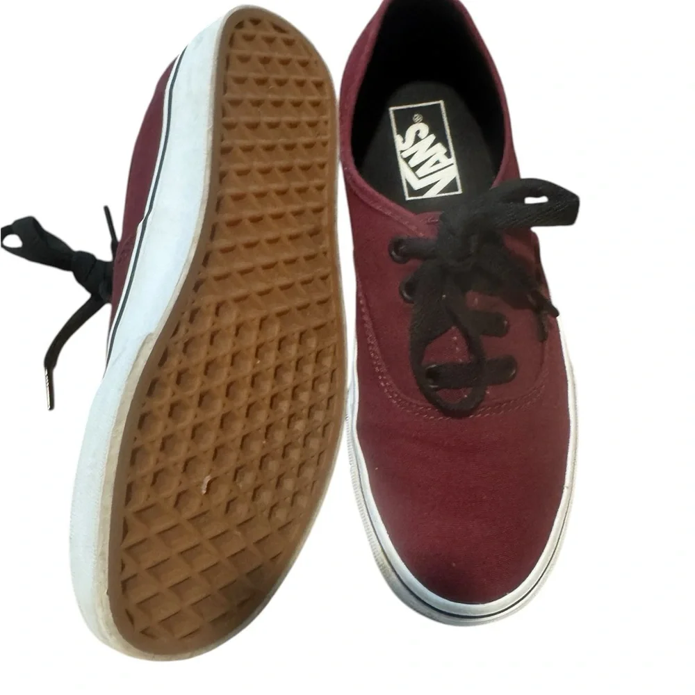 REDUCED🎈Vans Classic Sneakers